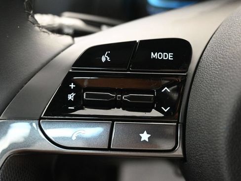 Certified 2025 Hyundai Elantra Sport FWD image 28