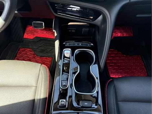 Used 2023 Buick Envision Essence w/ Sport Touring Package FWD image 15