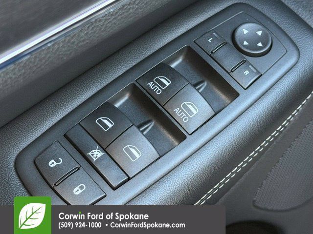 Used 2015 Jeep Grand Cherokee Limited w/ Luxury Group II AWD/4WD image 21