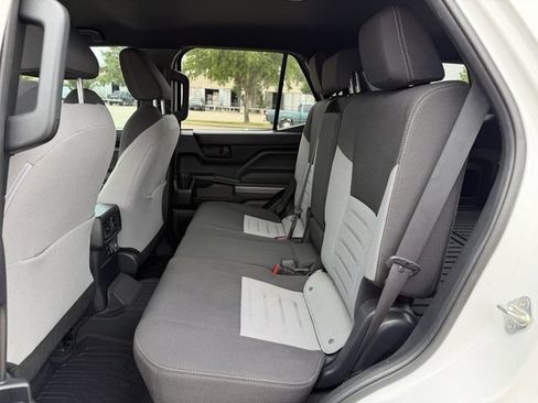 Certified 2025 Toyota 4Runner 4WD image 27