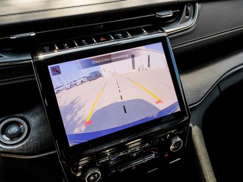 Used 2022 Jeep Grand Cherokee Overland image 31