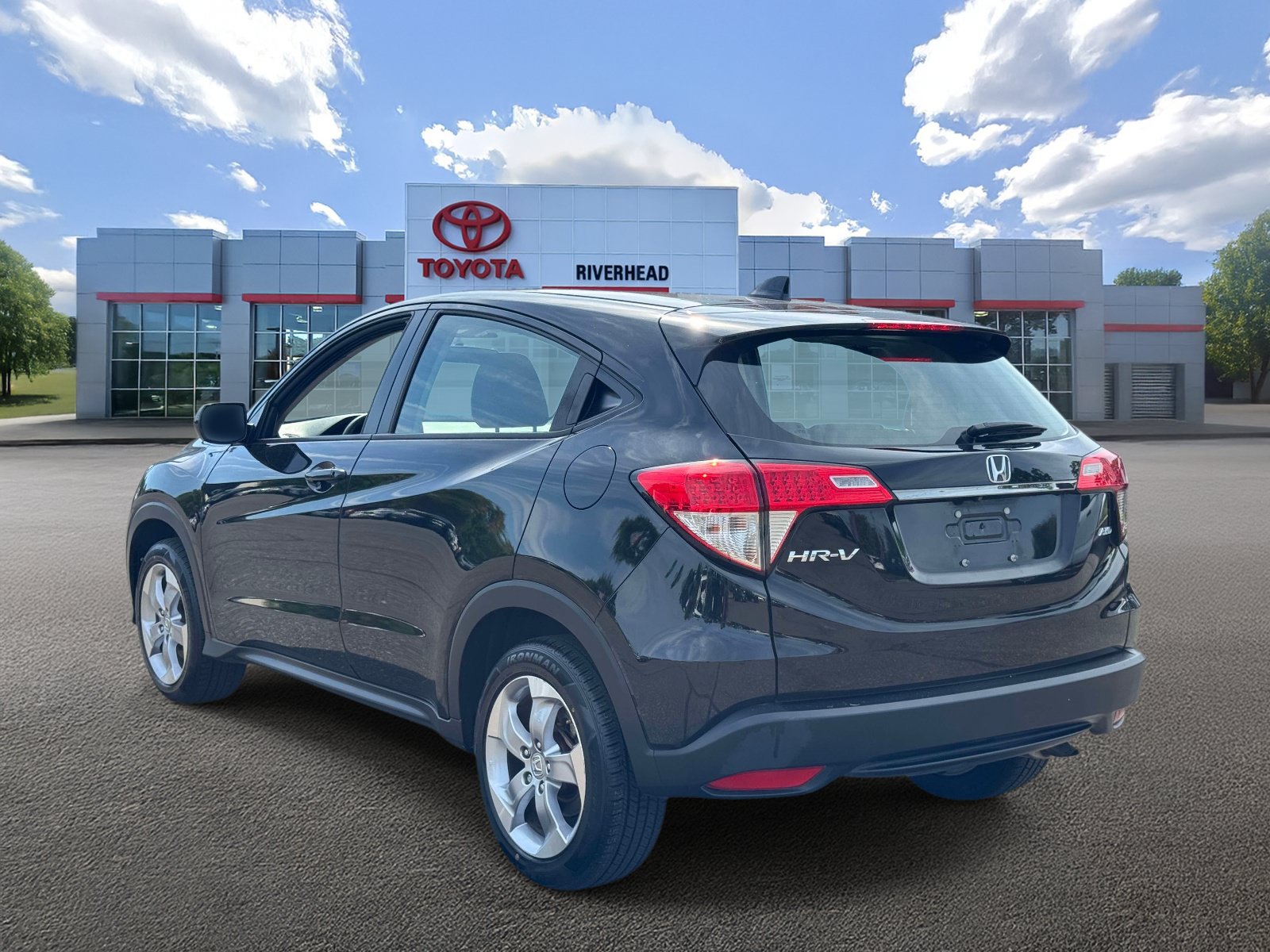 Used 2022 Honda HR-V LX image 5