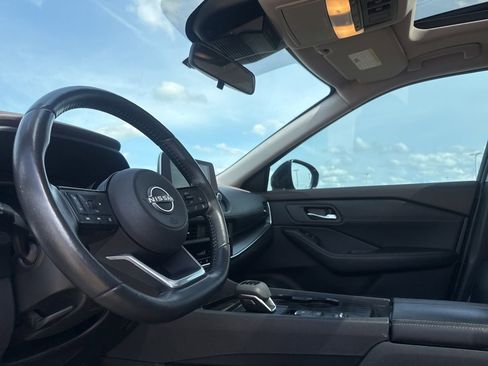 Certified 2023 Nissan Rogue SV w/ SV Premium B Package FWD image 38