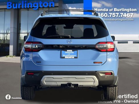 Certified 2025 Honda Pilot TrailSport image 6