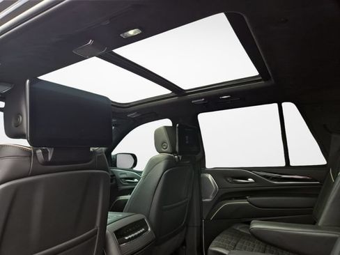 Used 2023 Cadillac Escalade V AWD/4WD image 15