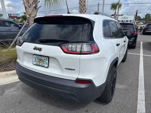 Used 2019 Jeep Cherokee Latitude Plus image 9