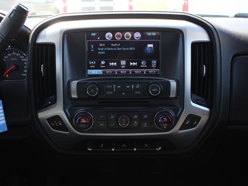 Used 2019 GMC Sierra 1500 SLE w/ SLE Value Package AWD/4WD image 11
