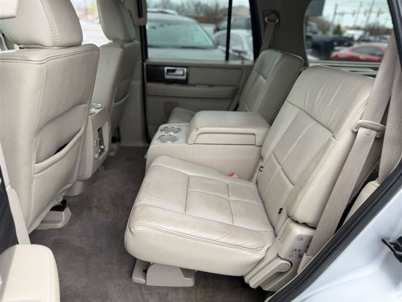Used 2010 Lincoln Navigator 4WD image 15