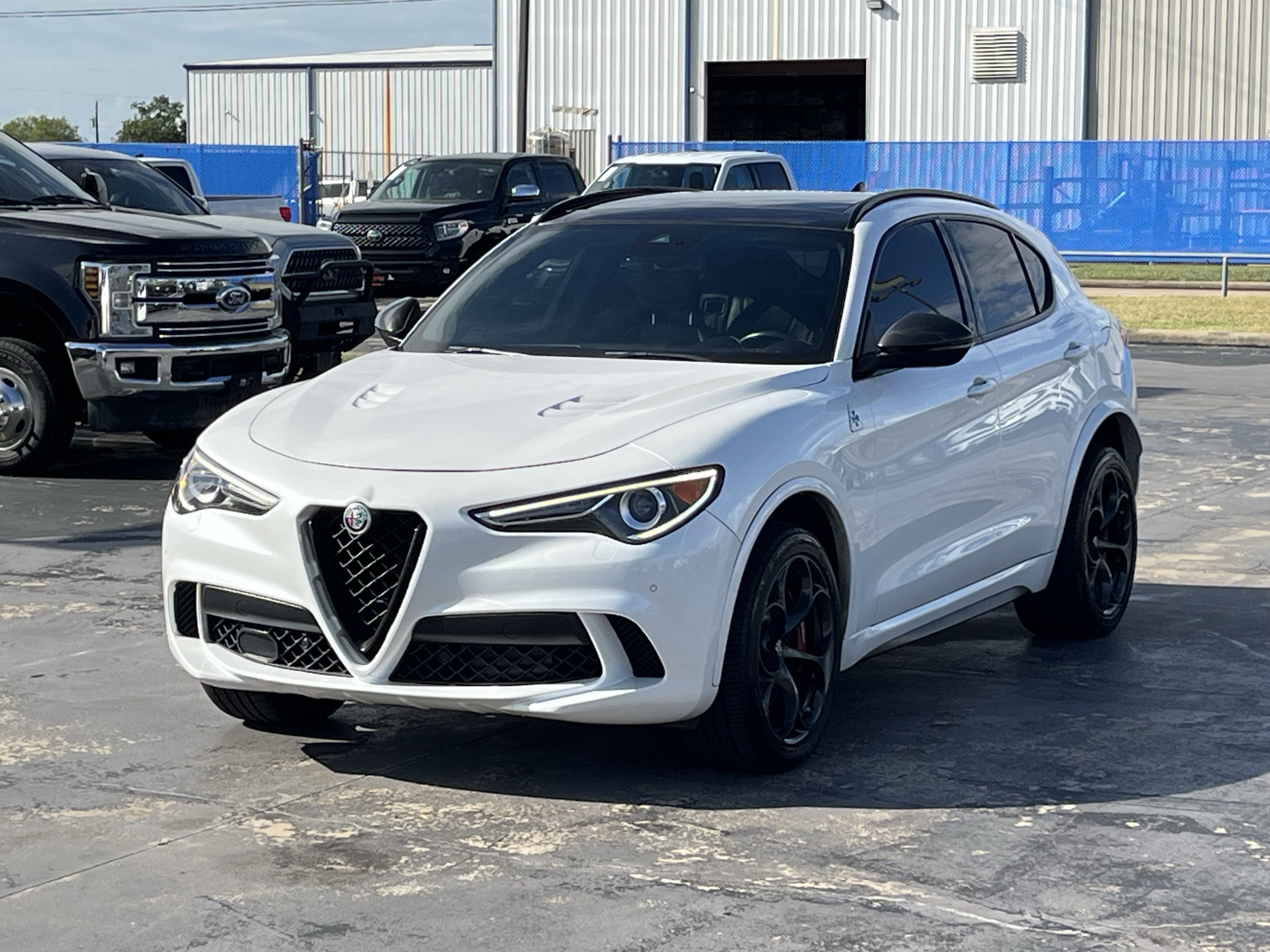 Used 2019 Alfa Romeo Stelvio Quadrifoglio w/ Driver Assist Dynamic Package AWD/4WD image 3