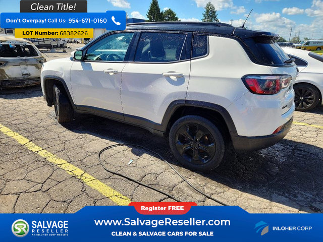 Used 2018 Jeep Compass Latitude w/ Popular Equipment Group AWD/4WD image 3