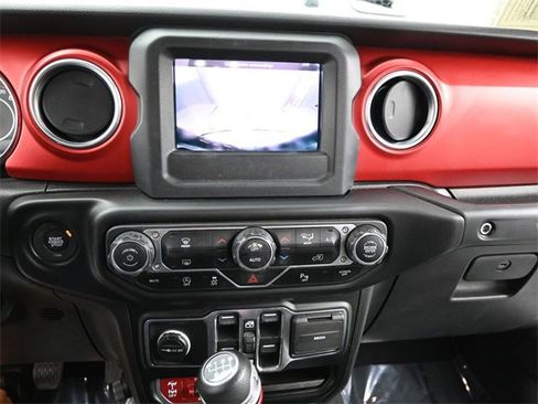 Used 2021 Jeep Wrangler Unlimited Rubicon w/ Safety Group image 13