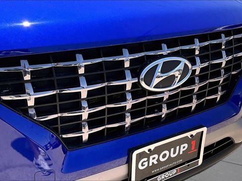 Used 2024 Hyundai Venue SEL FWD image 29