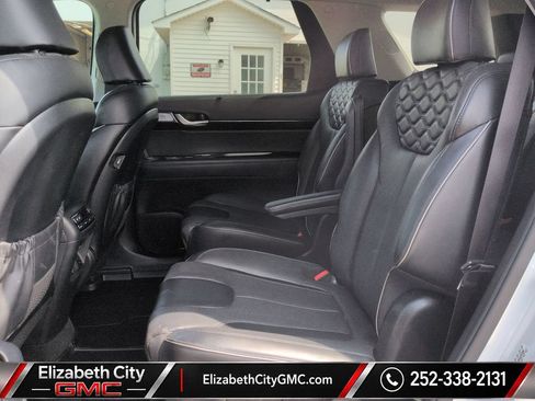 Used 2021 Hyundai Palisade Limited w/ Cargo Package AWD/4WD image 18