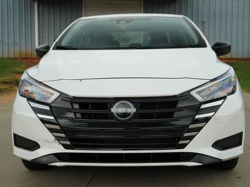 Used 2025 Nissan Versa S w/ Electronics Package FWD image 16