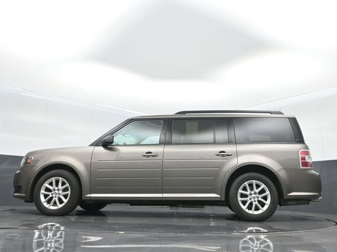 Used 2013 Ford Flex SE FWD image 14