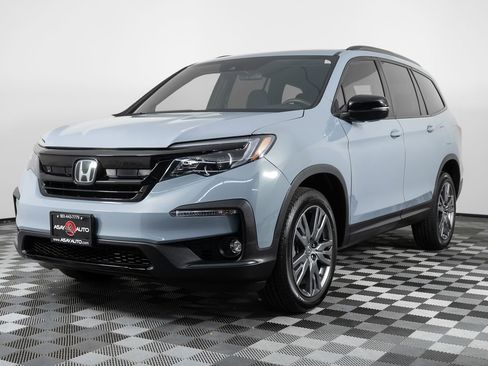 Used 2022 Honda Pilot Sport image 2
