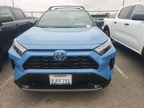 Used 2023 Toyota RAV4 XSE AWD/4WD image 2