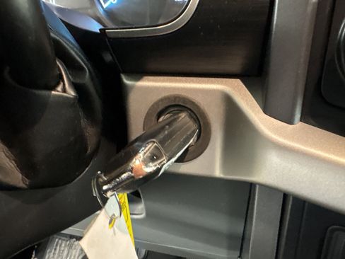 Used 2021 Ford F150 XLT w/ Trailer Tow Package image 27