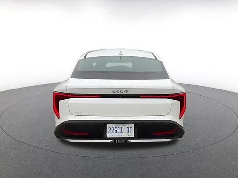 Used 2025 Kia K4 FWD image 12