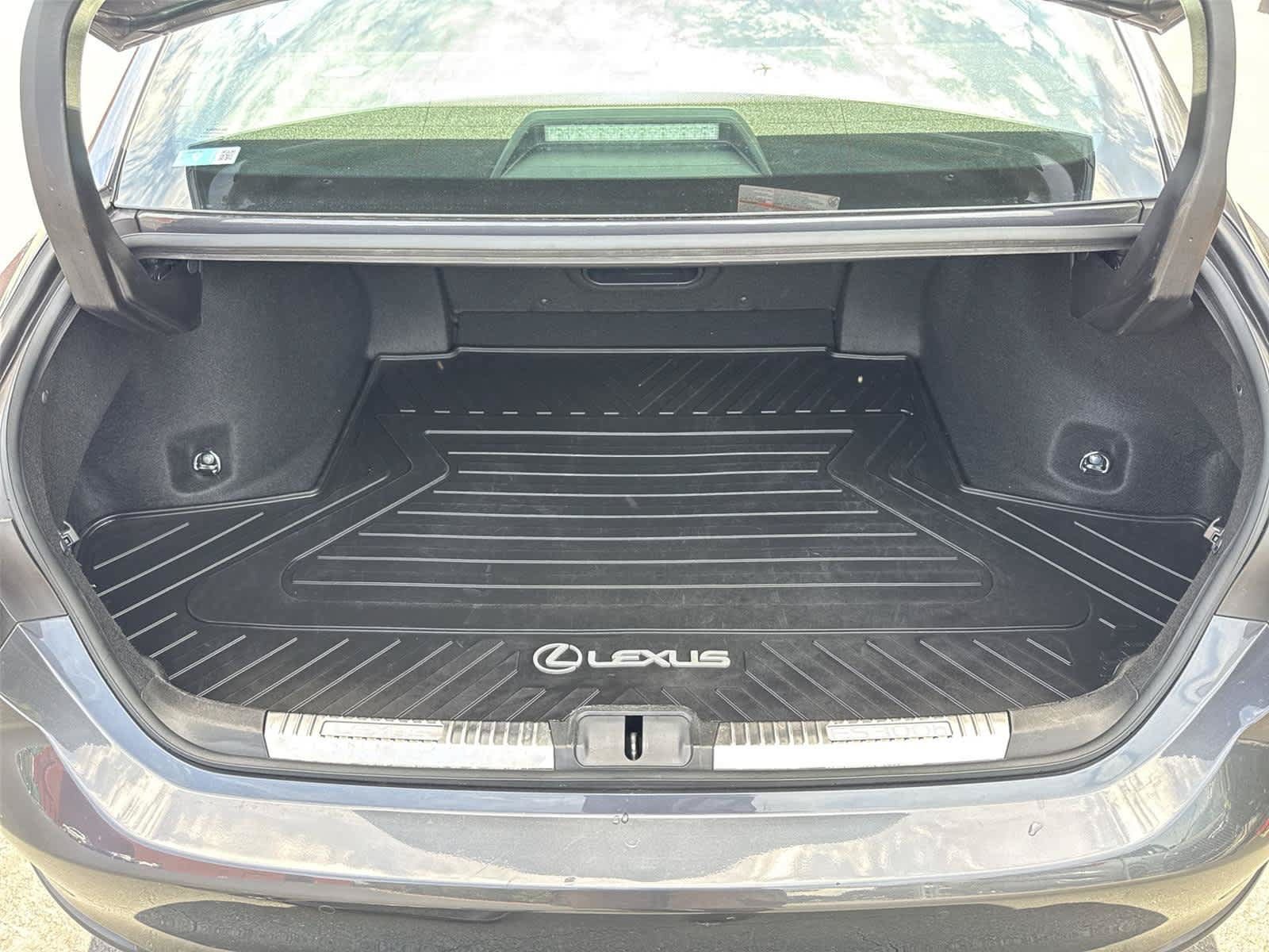 Used 2025 Lexus ES 300h w/ Accessory Package (Z1) FWD image 21