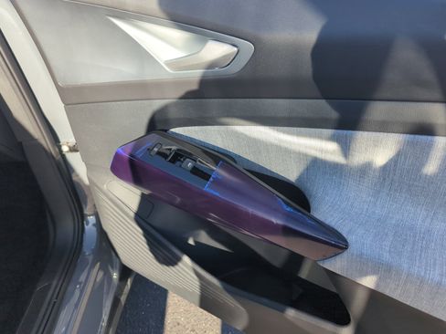 New 2026 Volkswagen ID.4 Pro image 16