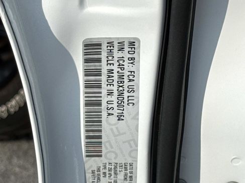 Used 2022 Jeep Cherokee Trailhawk w/ Comfort/Convenience Group image 30