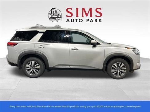 Used 2024 Nissan Pathfinder SL w/ Cargo Package image 38