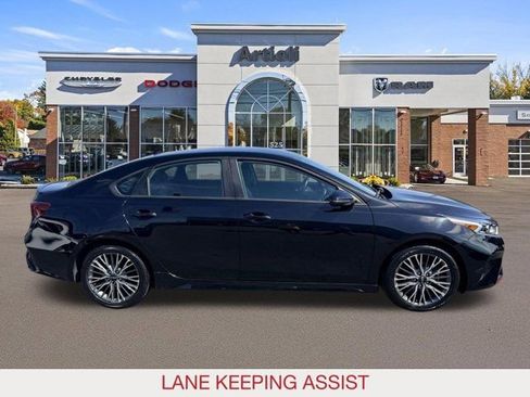 Used 2023 Kia Forte GT-Line FWD image 7