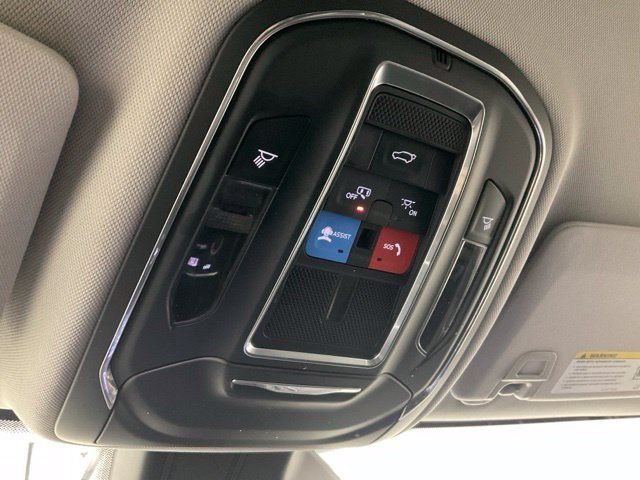 Used 2023 Jeep Grand Cherokee L Limited AWD/4WD image 17