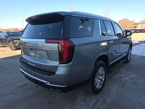 Used 2025 GMC Yukon Denali AWD/4WD image 4