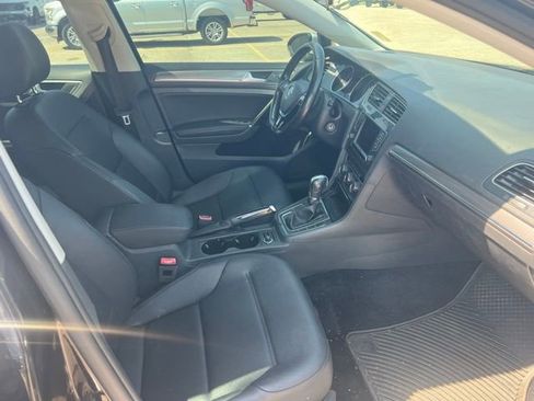 Used 2017 Volkswagen Golf Alltrack S AWD/4WD image 6