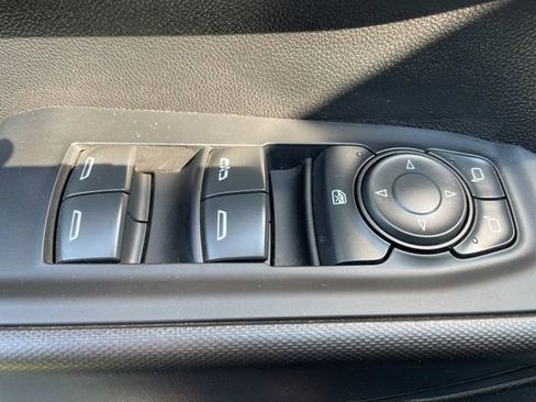 Used 2022 Chevrolet Silverado 1500 Custom image 13