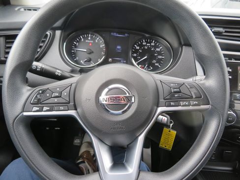 Used 2018 Nissan Rogue Sport S w/ S Appearance Package image 21