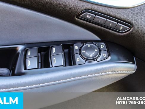 Used 2024 Buick Enclave Premium image 43