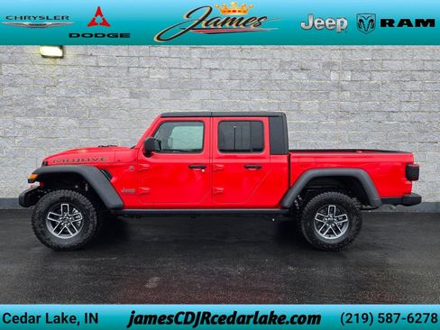 Used 2026 Jeep Gladiator Mojave AWD/4WD image 2