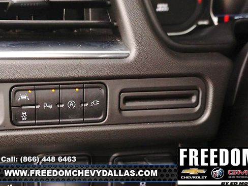 Used 2021 GMC Yukon XL SLT w/ SLT Luxury Package AWD/4WD image 28