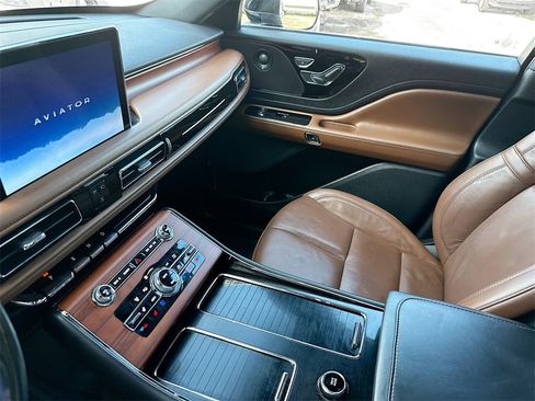 Used 2023 Lincoln Aviator Reserve image 26
