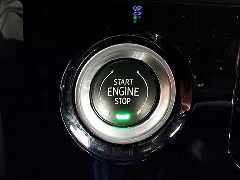 Used 2023 Chevrolet Silverado 1500 LT image 16