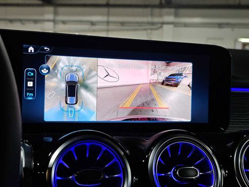 New 2026 Mercedes-Benz GLB 250 4MATIC image 27