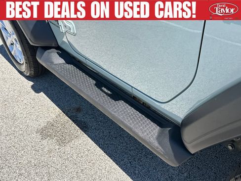 Used 2023 Jeep Wrangler Sport AWD/4WD image 19