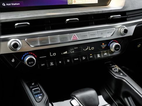 Used 2023 Kia Telluride EX X-Line image 24