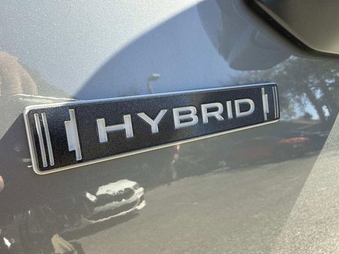 Used 2025 Subaru Forester Limited image 11