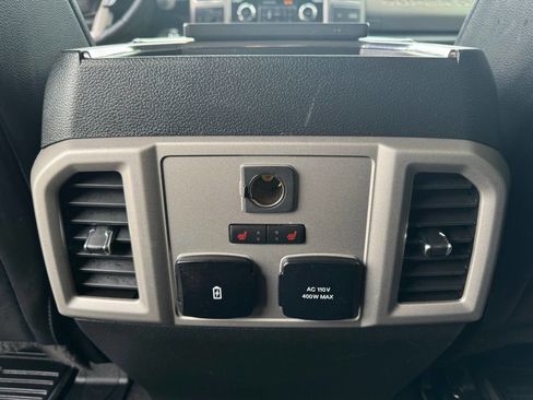 Used 2019 Ford F350 Lariat image 32