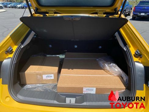 New 2026 Toyota Prius Plug-In Hybrid FWD image 9