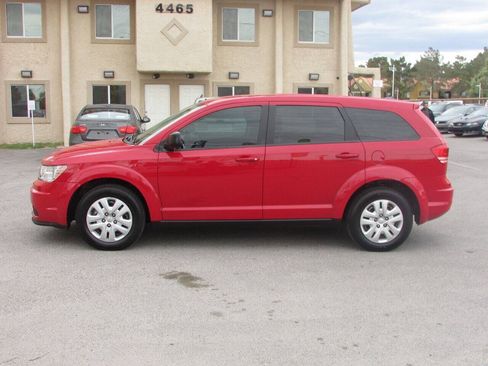 Used 2013 Dodge Journey American Value Package w/ Flexible Seating Group FWD image 4