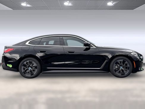 Certified 2023 BMW i4 eDrive35 w/ Premium Package image 7