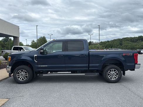 Used 2017 Ford F250 Lariat w/ Lariat Value Package AWD/4WD image 8