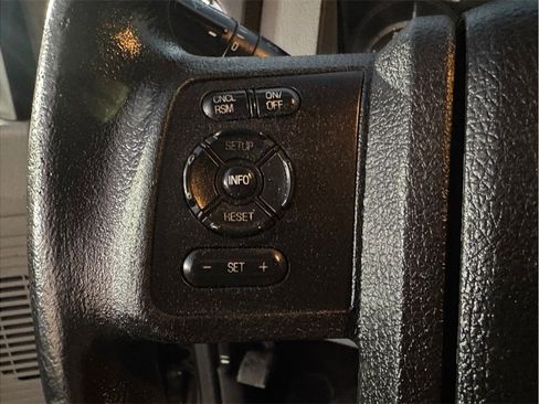 Used 2016 Ford F550 XL image 11