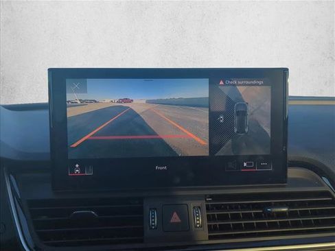 Used 2021 Audi Q5 Premium Plus image 16