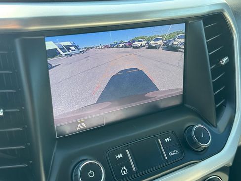 Used 2023 GMC Acadia SLT AWD/4WD image 36